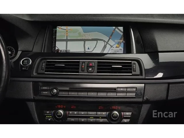 BMW 530 * ДИСТРОНИК * DIGITAL * HUD * PANO* АВТОКРЕДИТ - автомобили, коли, обяви за нови и употребявани 8