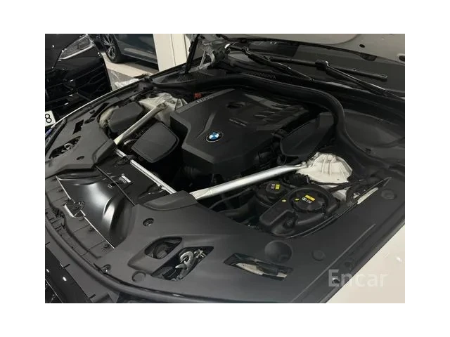 BMW 530 * ПАКЕТ * ДИСТРОНИК * HUD * ЛАЗЕРИ* 360* ОБДУХВАНЕ - автомобили, коли, обяви за нови и употребявани 13