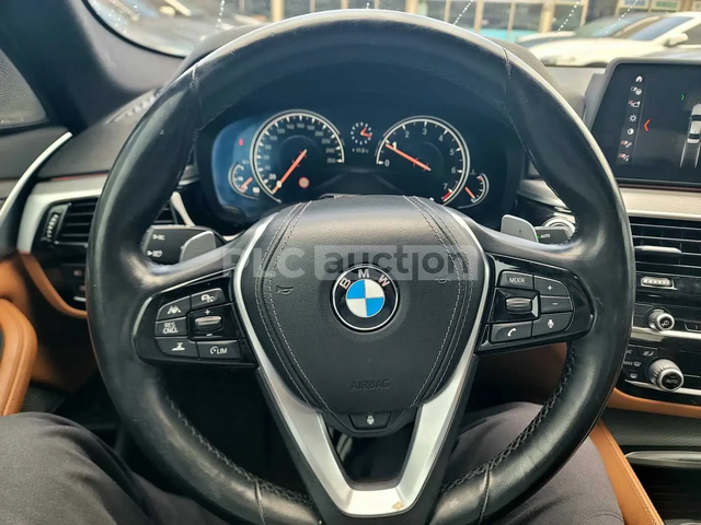 BMW 530 * B&W * ДИСТРОНИК * ХЕД ЪП * DIGITAL - автомобили, коли, обяви за нови и употребявани 10
