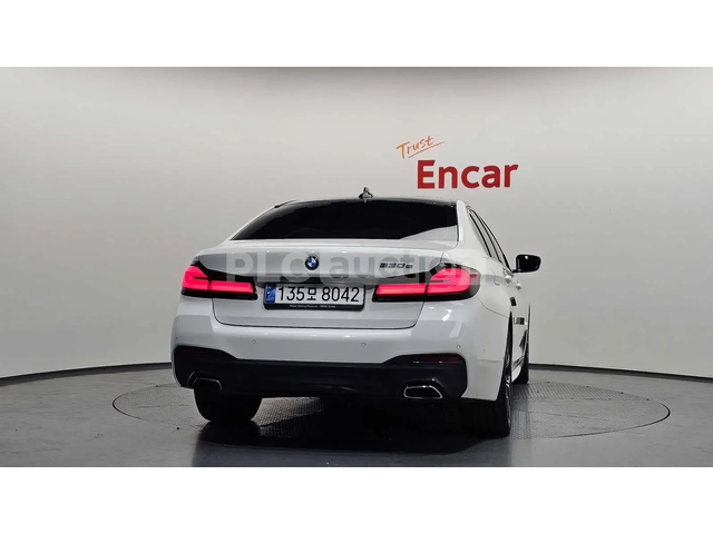 BMW 530 E* Night Vision* 360* HeadUp* Keyless* АВТОКРЕДИТ - автомобили, коли, обяви за нови и употребявани 3
