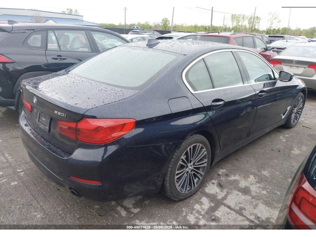 BMW 530 АВТОКРЕДИТ* HEAD UP* КАФЯВА КОЖА* ПОДГРЕВ* 360* - автомобили, коли, обяви за нови и употребявани 3