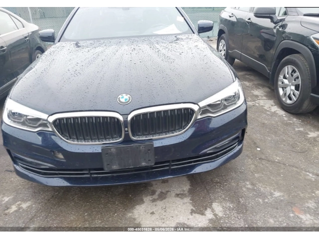 BMW 530 АВТОКРЕДИТ* HEAD UP* КАФЯВА КОЖА* ПОДГРЕВ* 360* - автомобили, коли, обяви за нови и употребявани 4