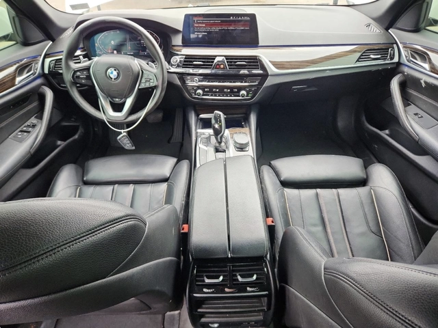 BMW 530 АВТОКРЕДИТ - автомобили, коли, обяви за нови и употребявани 7