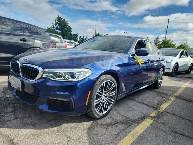 BMW 530 i xDrive/M-Pack/Digital/H&K/Pano - автомобили, коли, обяви за нови и употребявани 1