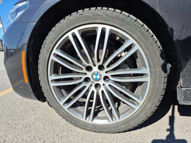 BMW 530 M ПАКЕТ * ОБДУХВАНЕ * HEAD UP * CARFAX * - автомобили, коли, обяви за нови и употребявани 11