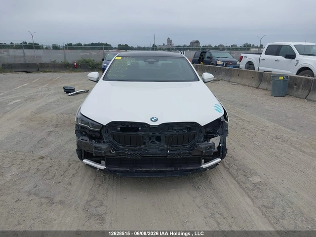 BMW 530 XI - автомобили, коли, обяви за нови и употребявани 12