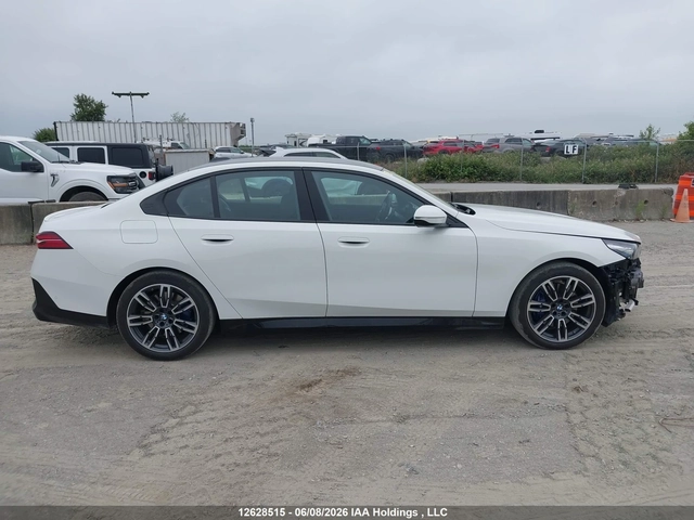 BMW 530 XI - автомобили, коли, обяви за нови и употребявани 13