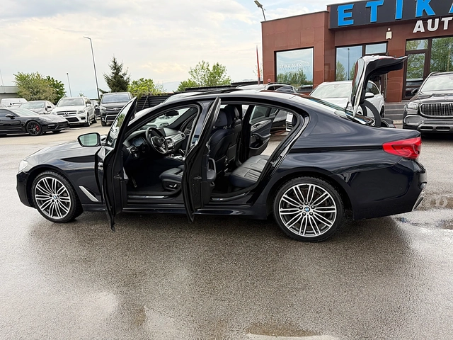 BMW 530 M PAKET-4x4-HARMAN KARDON-KAMERA-ПОДГРЯВАНЕ-FULL - автомобили, коли, обяви за нови и употребявани 12