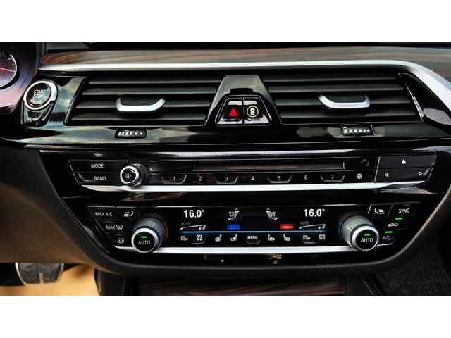 BMW 530 M-PK* DIS* HUD* ОБДУХ* 360* КРАЙНА ЦЕНА - автомобили, коли, обяви за нови и употребявани 13