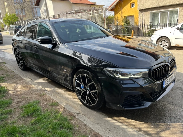 BMW 530 M-PK* 8ZF* DIS* BLK OPTIC* CARPLAY* M-BRAKES* AMBI - автомобили, коли, обяви за нови и употребявани 3