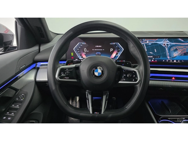 BMW 530 XDRIVE* MSPORT* DISTRONIC* ОБДУХВАНЕ* 360* HUD* - автомобили, коли, обяви за нови и употребявани 5