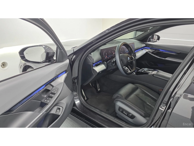 BMW 530 XDRIVE* MSPORT* DISTRONIC* ОБДУХВАНЕ* 360* HUD* - автомобили, коли, обяви за нови и употребявани 7
