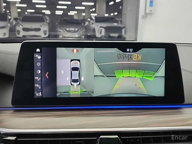 BMW 530 i M SPORT* DISTRONIC* ХЕДЪП* 360* ОБДУХВАНЕ* PANO* - автомобили, коли, обяви за нови и употребявани 8