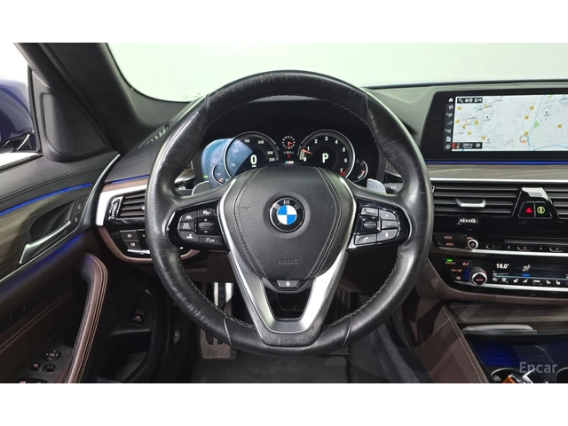BMW 530 i xDrive M SPORT* DISTRONIC* 360* ХЕДЪП* ОБДУХВАНЕ - автомобили, коли, обяви за нови и употребявани 7