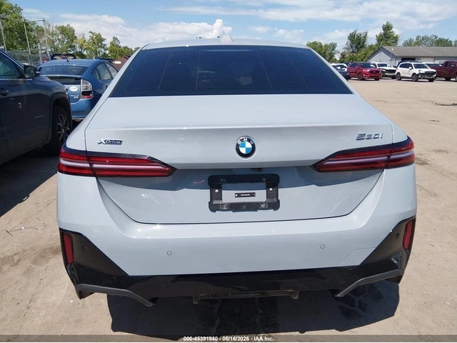 BMW 530 XDRIVE* MPACK* 360* KEYLESS* AMBIENT* - автомобили, коли, обяви за нови и употребявани 6