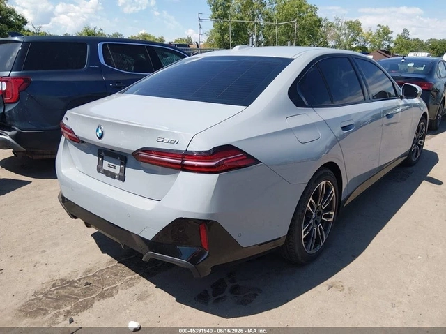 BMW 530 XDRIVE* MPACK* 360* KEYLESS* AMBIENT* - автомобили, коли, обяви за нови и употребявани 7