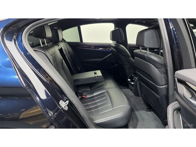 BMW 530 Xi* M-SPORT* ПОДГРЕВ* ОБДУХВАНЕ* 360* ШИБИДАХ* HUD - автомобили, коли, обяви за нови и употребявани 10