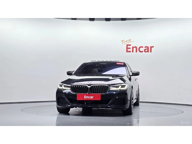 BMW 530 Xi* M-SPORT* ПОДГРЕВ* ОБДУХВАНЕ* ШИБИДАХ* 360* HUD - автомобили, коли, обяви за нови и употребявани 2