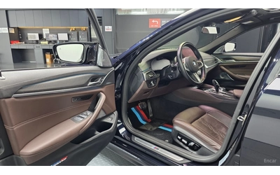 BMW 530 Xi* M-SPORT* ПОДГРЕВ* ОБДУХВАНЕ* ШИБИДАХ* 360* HUD - автомобили, коли, обяви за нови и употребявани 9