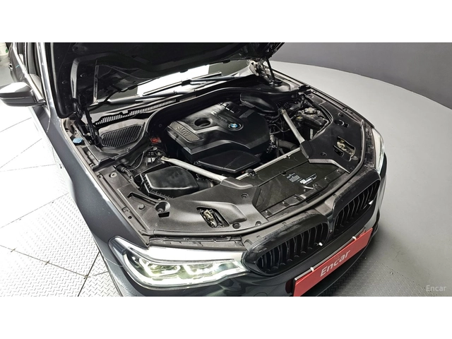 BMW 530 M-SPORT PLUS* ПОДГРЕВ* ОБДУХВАНЕ* ШИБИДАХ* 360* HU - автомобили, коли, обяви за нови и употребявани 5
