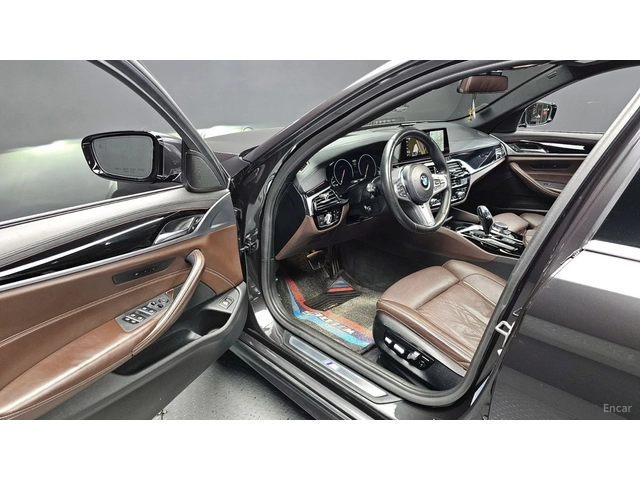 BMW 530 M-SPORT PLUS* ПОДГРЕВ* ОБДУХВАНЕ* ШИБИДАХ* 360* HU - автомобили, коли, обяви за нови и употребявани 9