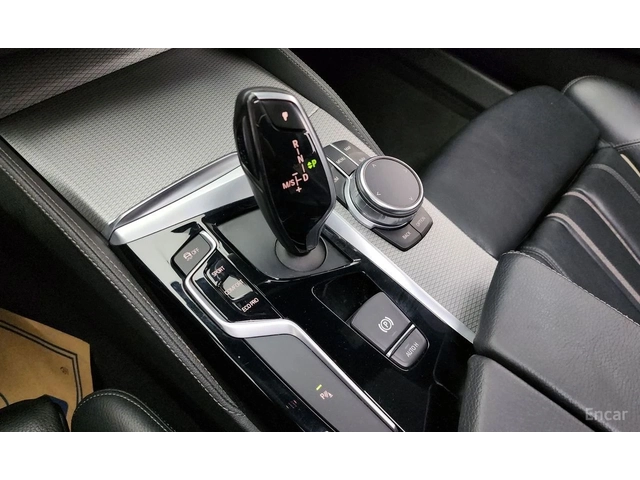 BMW 530 M* SPORT* ДИСТРОНИК* ХЕДЪП* LANE* ASSIST* - автомобили, коли, обяви за нови и употребявани 9
