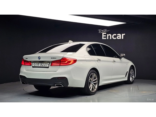 BMW 530 M* Xdrive* 360 КАМЕРА* ОБДУХВАНЕ* HEADUP - автомобили, коли, обяви за нови и употребявани 1