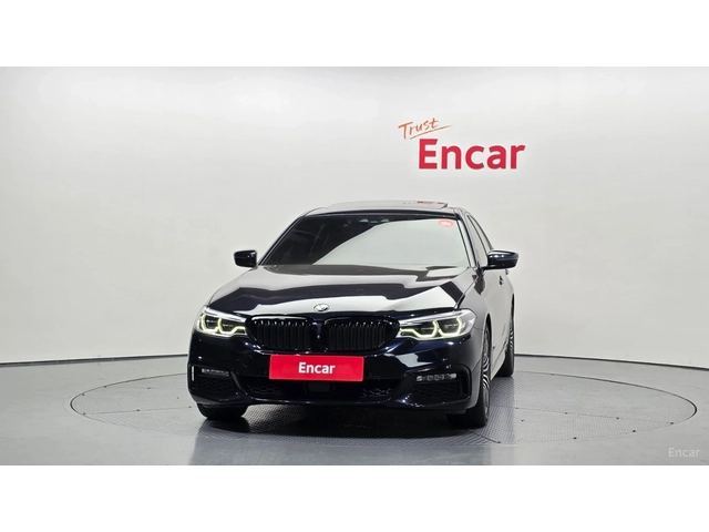 BMW 530 М* ОБДУХВАНЕ* ПОДГРЕВ* 360 КАМЕРА* HEADUP - автомобили, коли, обяви за нови и употребявани 1