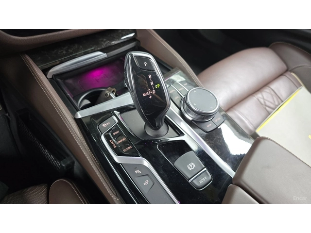BMW 530 M* ОБДУХВАНЕ* ПОДГРЕВ* 360 КАМЕРА* ПАНОРАМА* HEADU - автомобили, коли, обяви за нови и употребявани 8