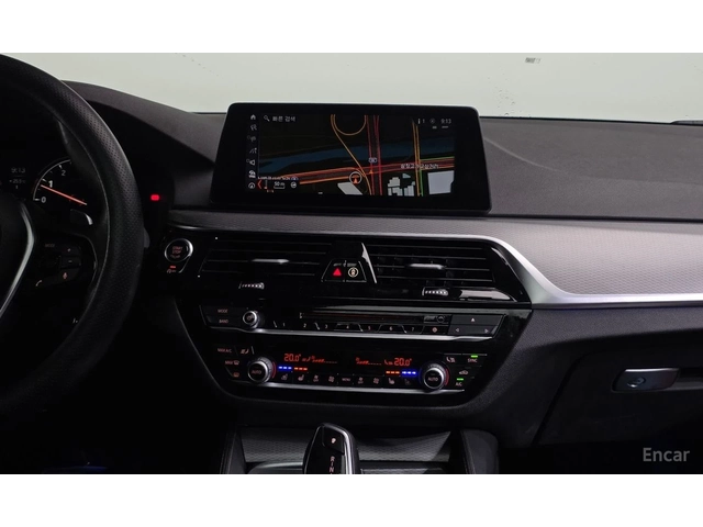 BMW 530 M* SPORT* HARMON* KARDON* ОБДУХВАНЕ* ДИСТРОНИК* ХЕ - автомобили, коли, обяви за нови и употребявани 8