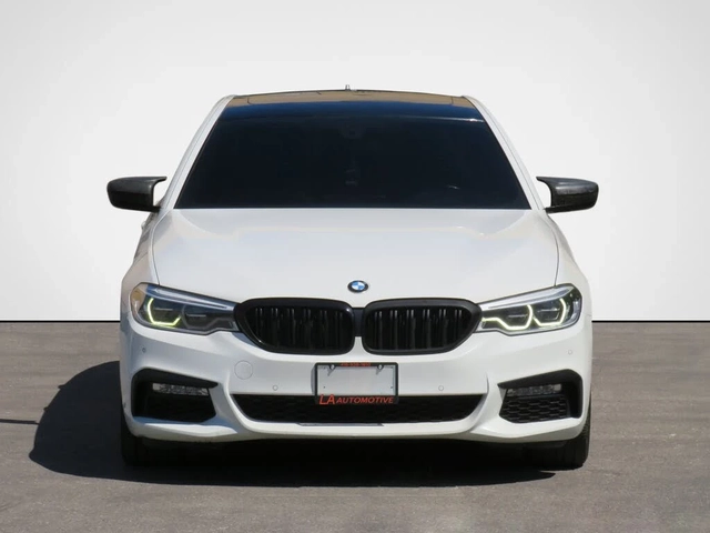 BMW 530 i xDrive M SPORT* HARMAN KARDON* ХЕДЪП* ПАНОРАМА* - автомобили, коли, обяви за нови и употребявани 1