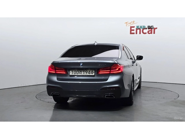 BMW 530 * FULL* M PACK* 360* Ambient Light* Head-up* - автомобили, коли, обяви за нови и употребявани 2