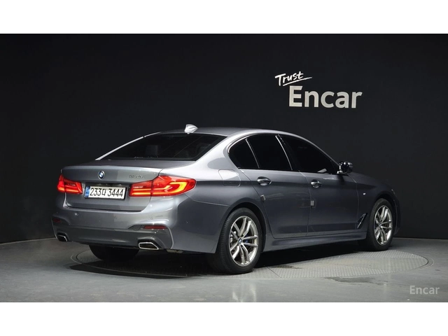 BMW 530 M* SPORT* ДИСТРОНИК* ХЕДЪП* LANE* ASSIST* - автомобили, коли, обяви за нови и употребявани 1