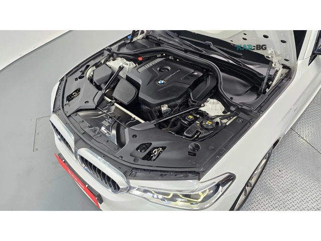 BMW 530 xDrive M PACK* 360* ДИГ ТАБЛО* DISTRO* ОБДУХ* LANE - автомобили, коли, обяви за нови и употребявани 15
