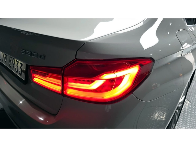 BMW 530 d Luxury Plus - автомобили, коли, обяви за нови и употребявани 5