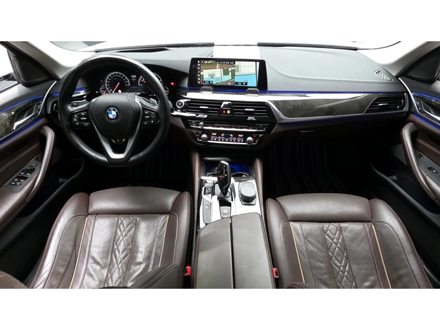 BMW 530 d Luxury Plus - автомобили, коли, обяви за нови и употребявани 7
