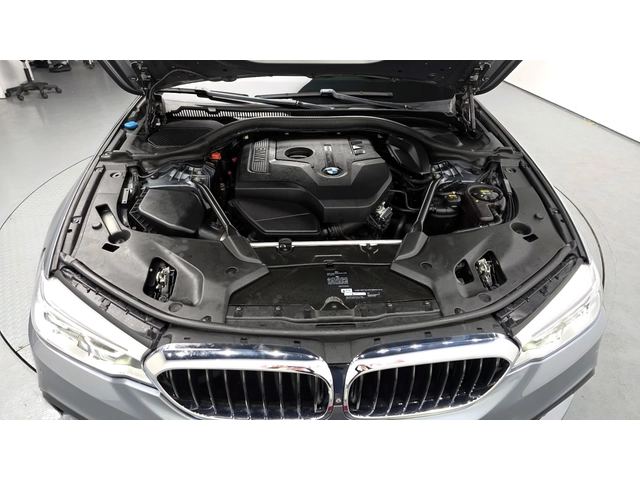 BMW 530 i M Sport Plus - автомобили, коли, обяви за нови и употребявани 4