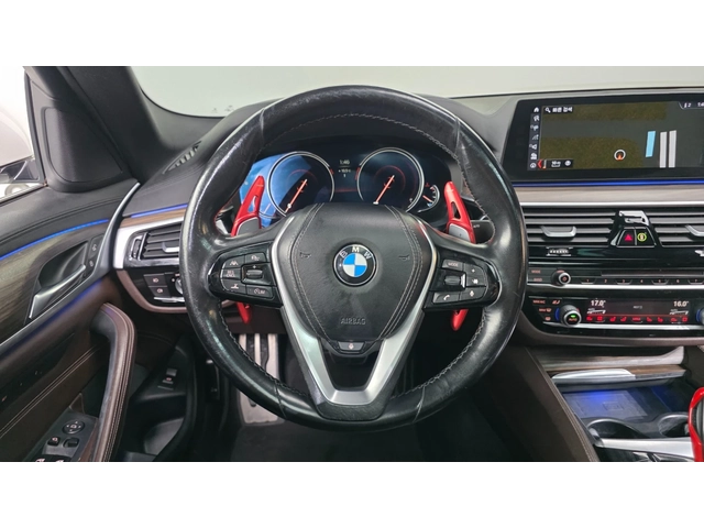 BMW 530 i M Sport Plus - автомобили, коли, обяви за нови и употребявани 11