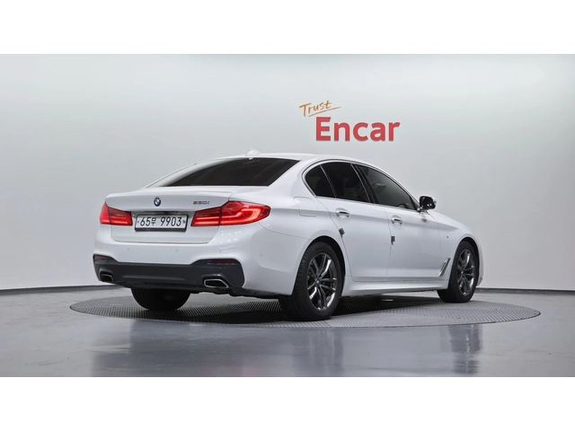 BMW 530 i M Sport Plus - автомобили, коли, обяви за нови и употребявани 1