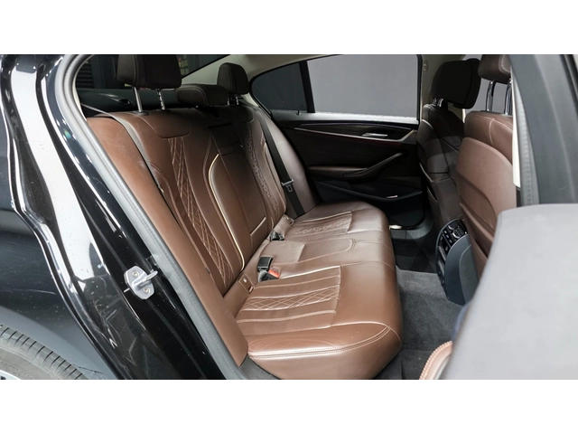 BMW 530 xDrive Luxury - автомобили, коли, обяви за нови и употребявани 15