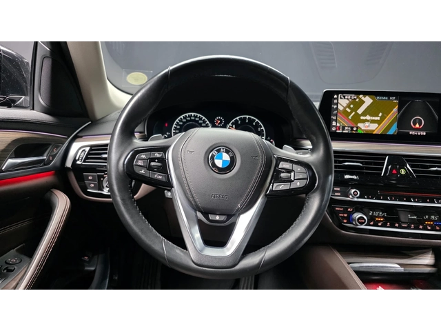 BMW 530 xDrive Luxury - автомобили, коли, обяви за нови и употребявани 8