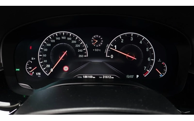BMW 530 xDrive Luxury - автомобили, коли, обяви за нови и употребявани 9