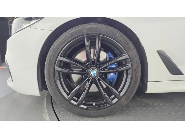 BMW 530 M Sport Plus - автомобили, коли, обяви за нови и употребявани 4