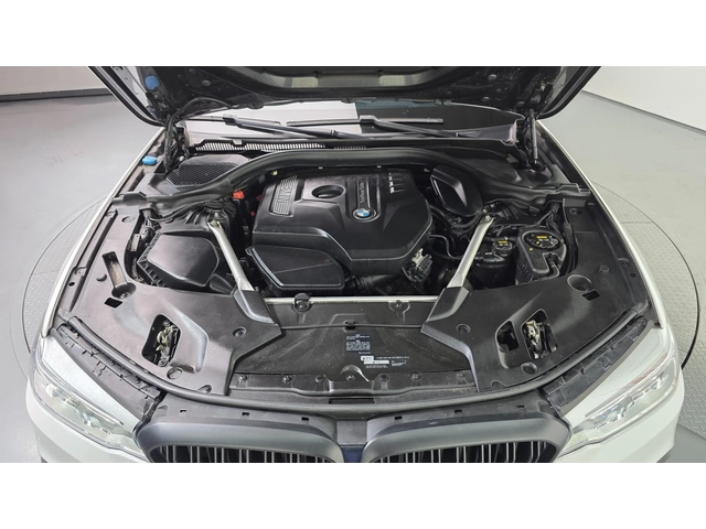 BMW 530 M Sport Plus - автомобили, коли, обяви за нови и употребявани 5