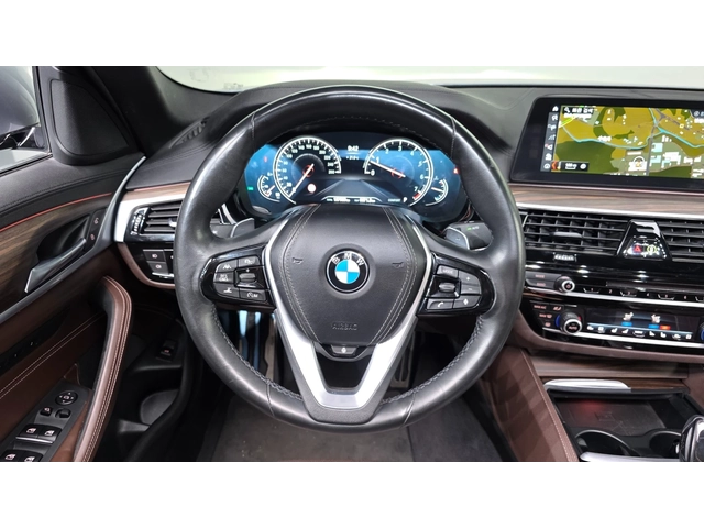 BMW 530 M Sport Plus - автомобили, коли, обяви за нови и употребявани 11