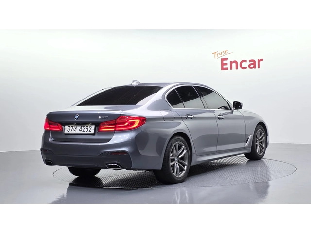 BMW 530 M Sport Plus - автомобили, коли, обяви за нови и употребявани 1