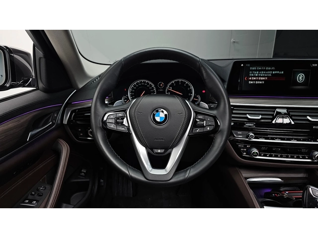BMW 530 Luxury Plus (G30) - автомобили, коли, обяви за нови и употребявани 6