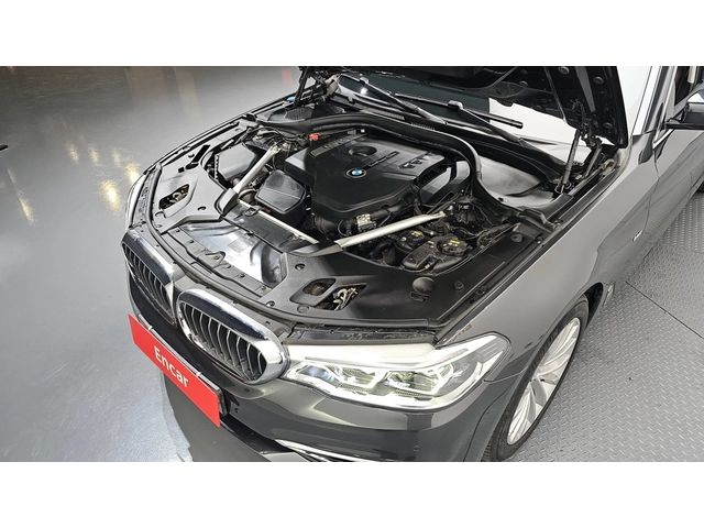 BMW 530 Luxury Plus (G30) - автомобили, коли, обяви за нови и употребявани 7