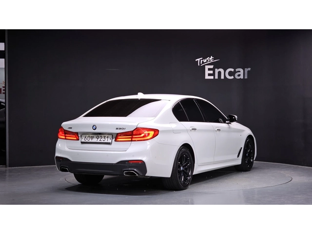 BMW 530 530i xDrive M Sport Plus | HUD | 360  | Памет - автомобили, коли, обяви за нови и употребявани 1