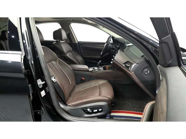 BMW 530 530i xDrive Luxury Plus| HUD| Адаптивен круиз| Пам - автомобили, коли, обяви за нови и употребявани 14